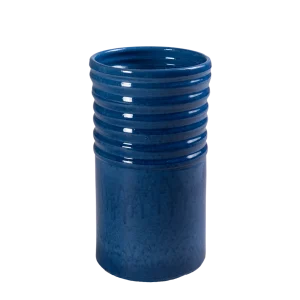 Vaso de cerámica artesanal azul con diseño estriado, hecho a mano por expertos
