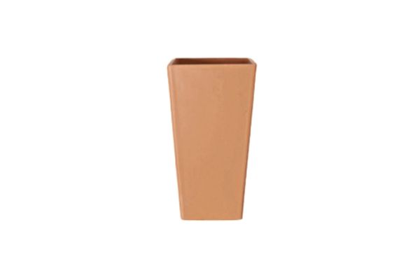 Maceta grande para exterior barata con forma cónica y diseño estilizado, ideal para decorar entradas, pasillos o rincones estrechos con plantas altas